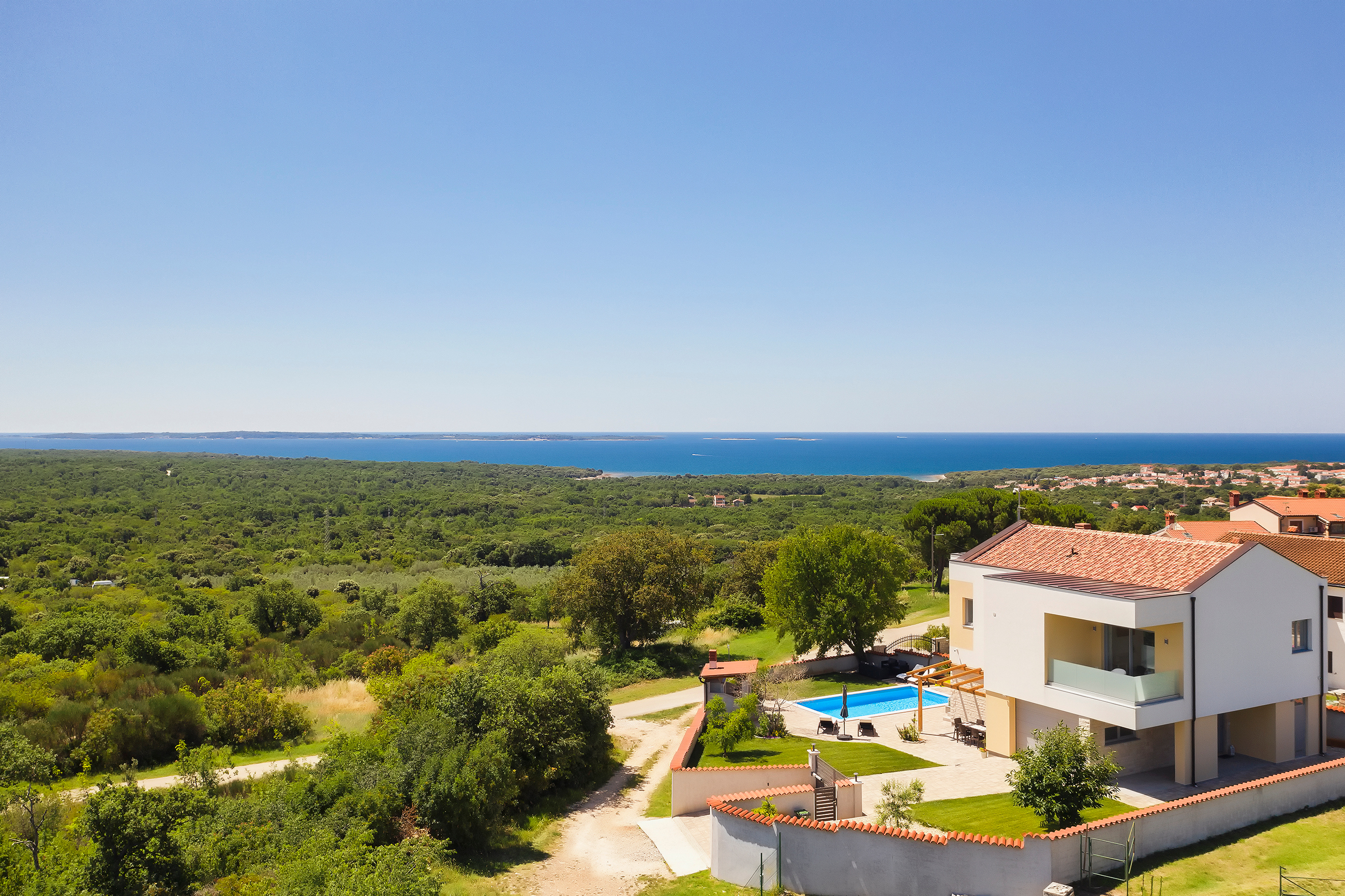 Brandneue und moderne Villa mit privat Pool, Sauna, neben Fažana