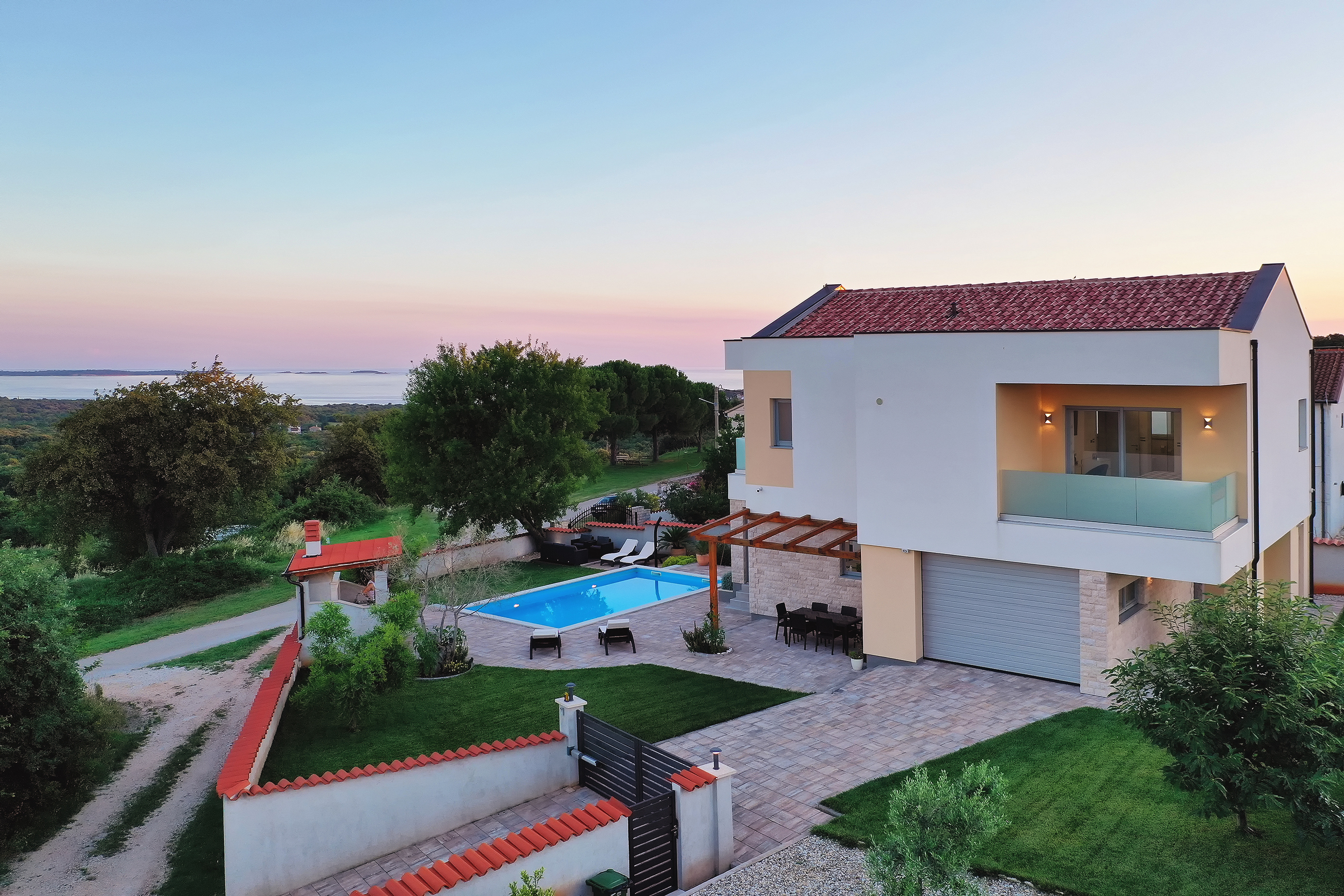 Brandneue und moderne Villa mit privat Pool, Sauna, neben Fažana