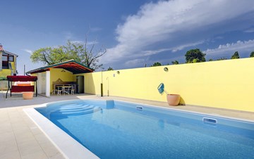 Villa near Vodnjan, with private pool, terrace, barbecue, WiFi