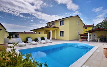 Villa near Vodnjan, with private pool, terrace, barbecue, WiFi