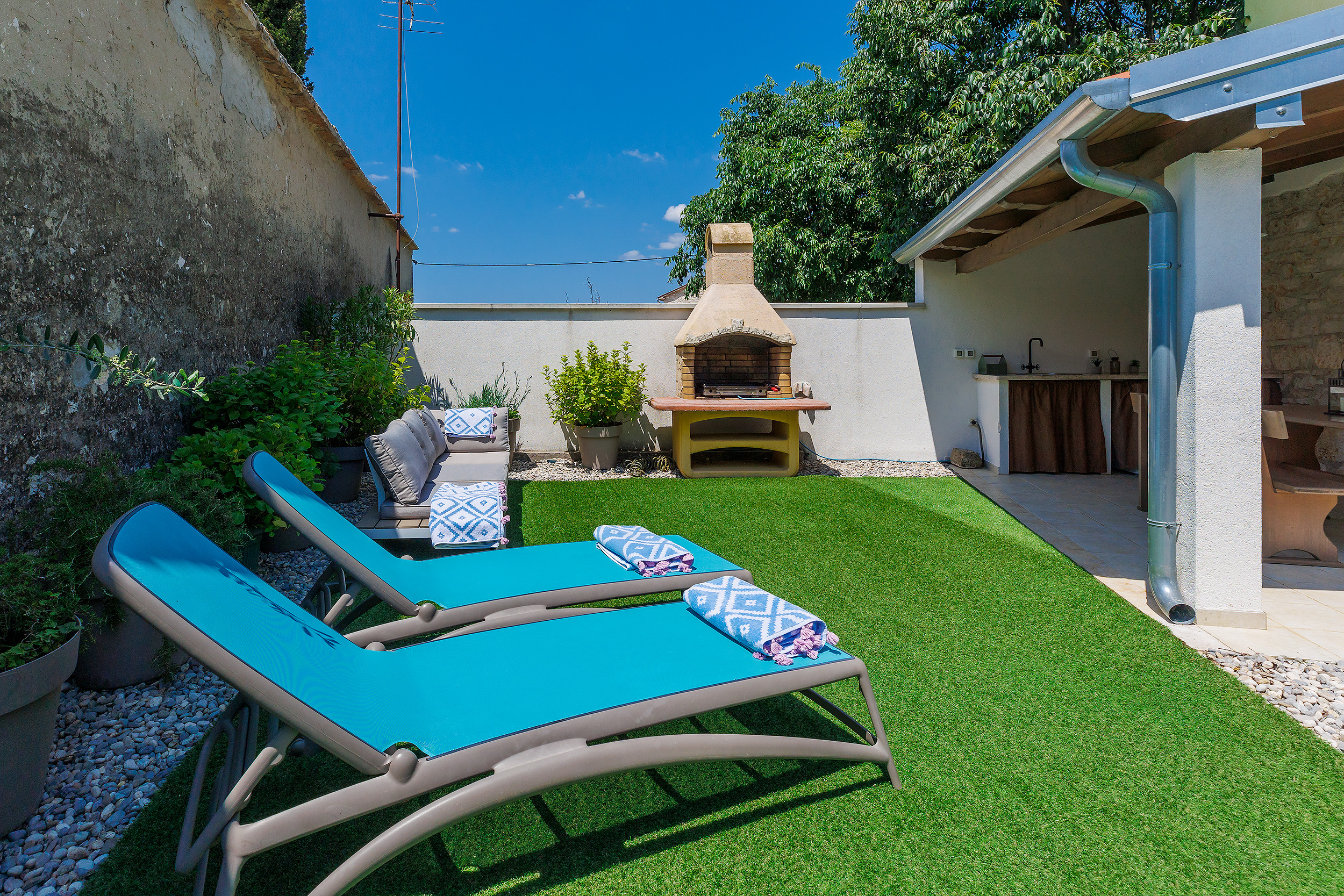 Bella casa su due piani per 4 persone con jacuzzi