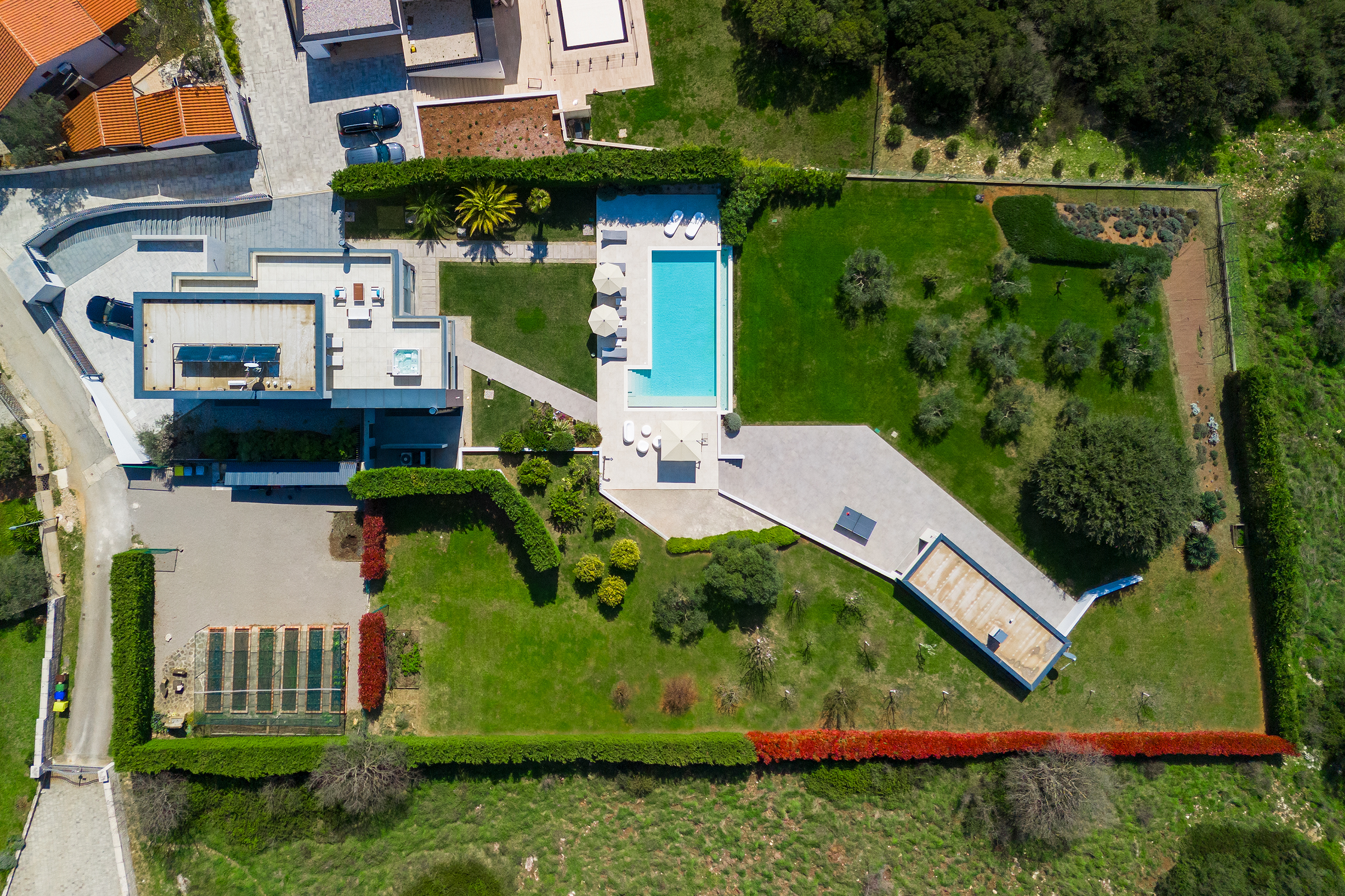 Stylish villa with heated pool near Pula, with wine cellar