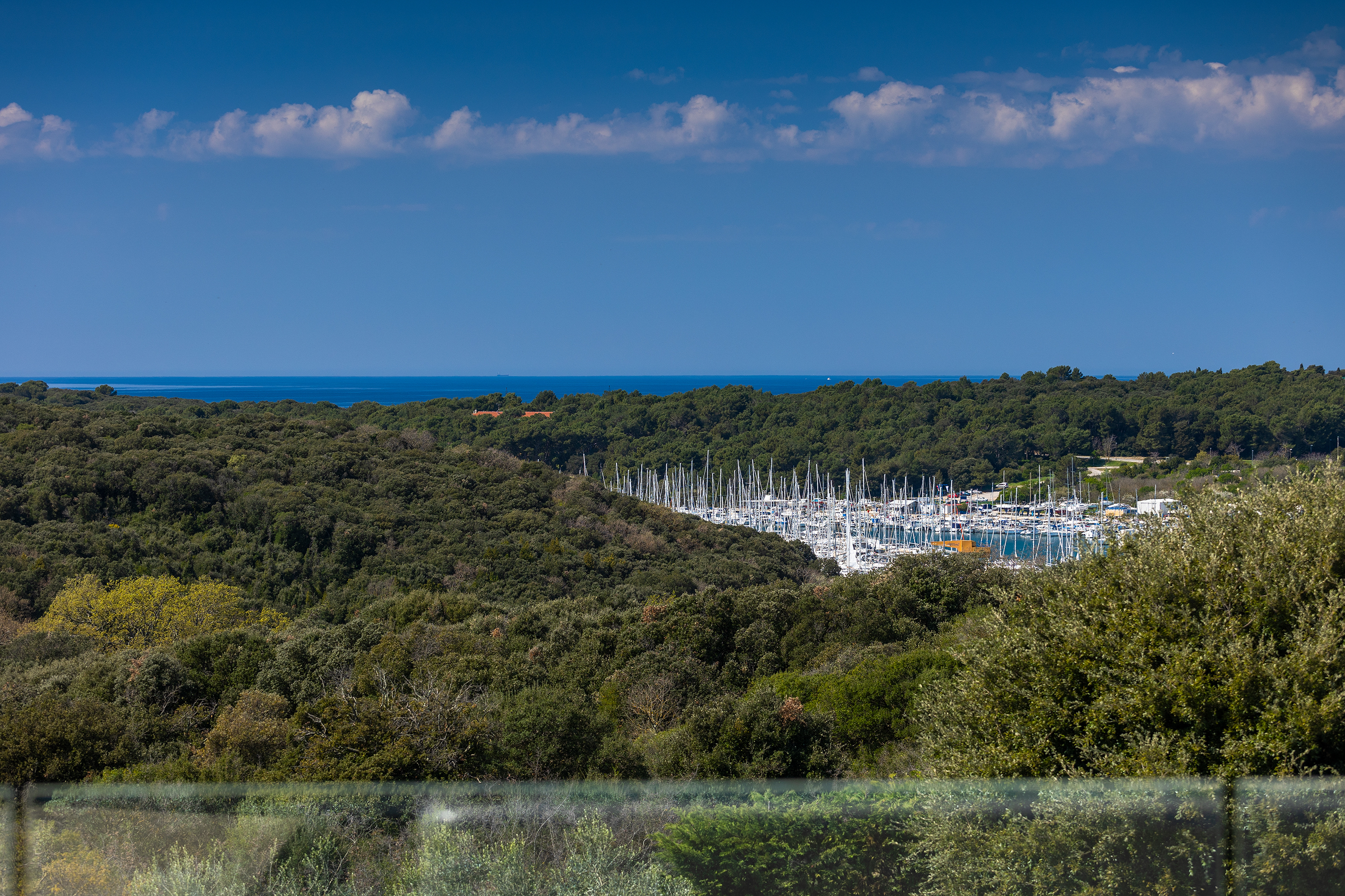 Stylish villa with heated pool near Pula, with wine cellar