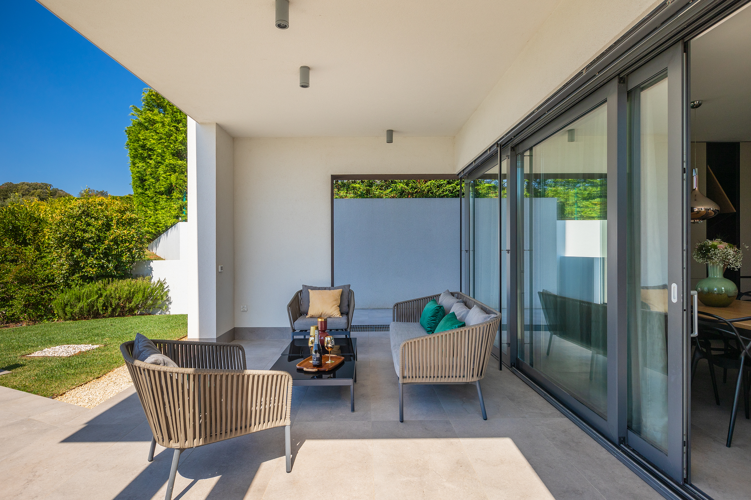 Stylish villa with heated pool near Pula, with wine cellar