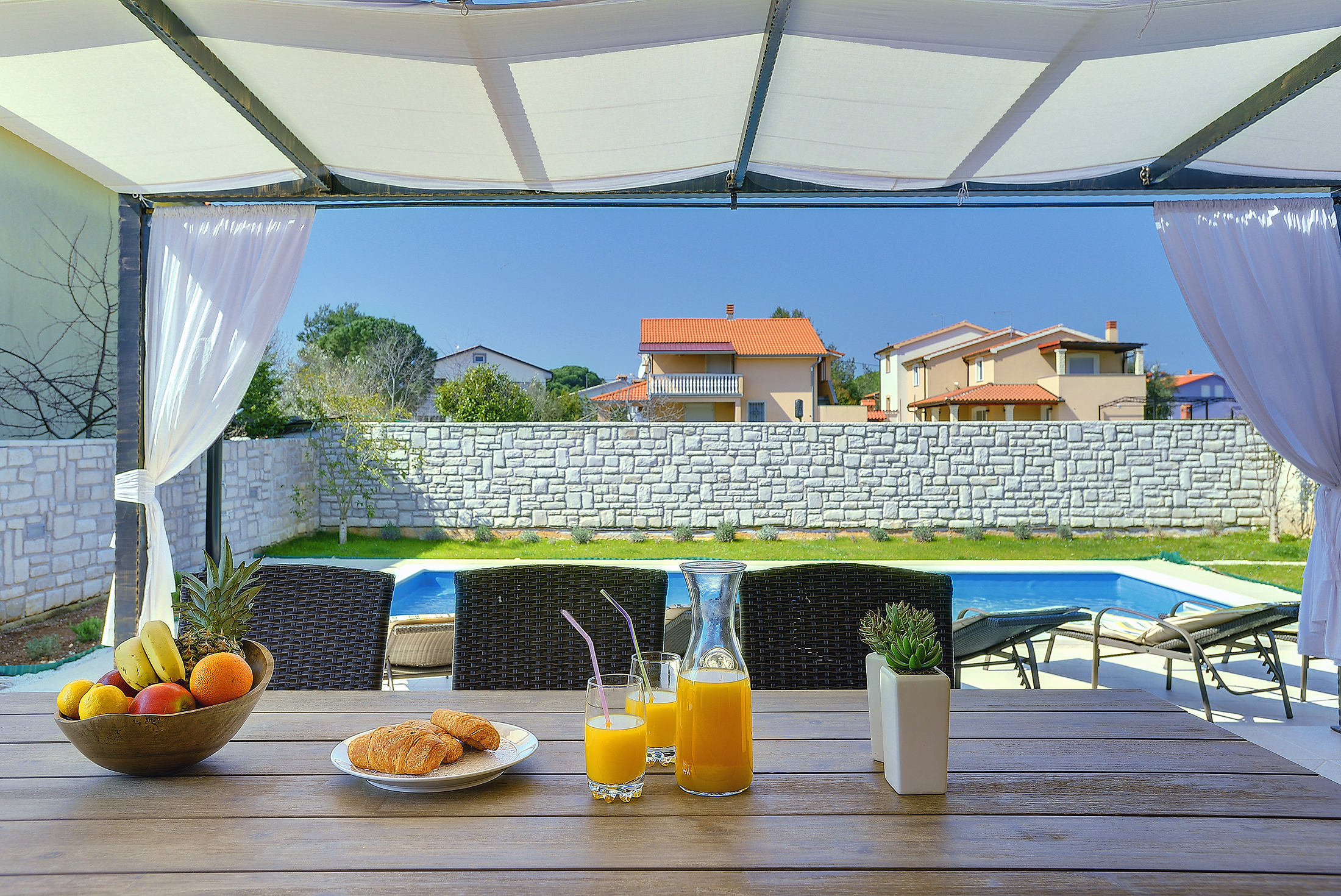 Gorgeous villa in Valbandon, with pool, barbecue and bikes