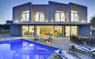 Wunderschöne neu gebaute Villa in Ližnjan mit privatem Pool