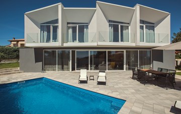 Wunderschöne neu gebaute Villa in Ližnjan mit privatem Pool