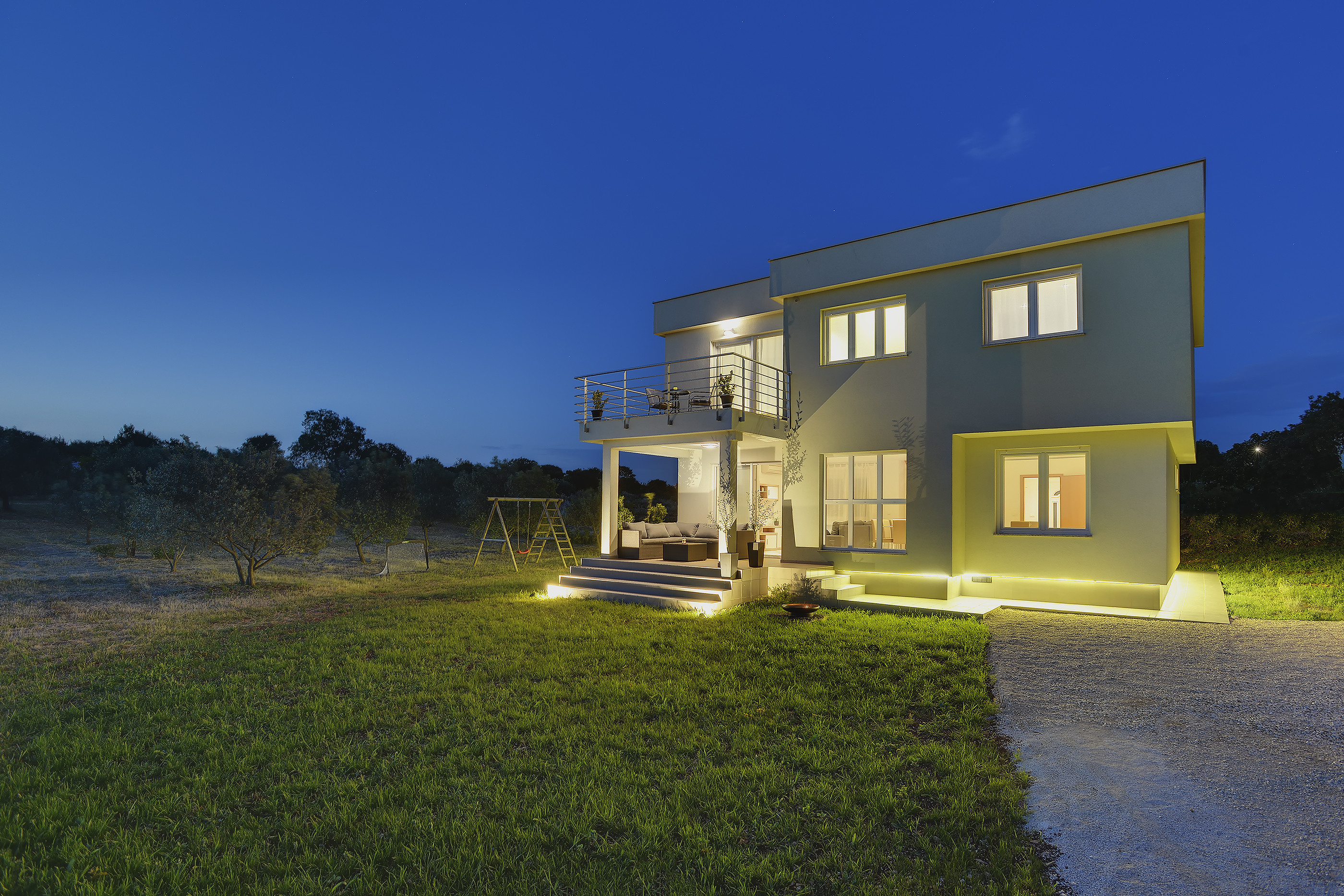 Bella casa con giardino, piscina idromassaggio, vista mare
