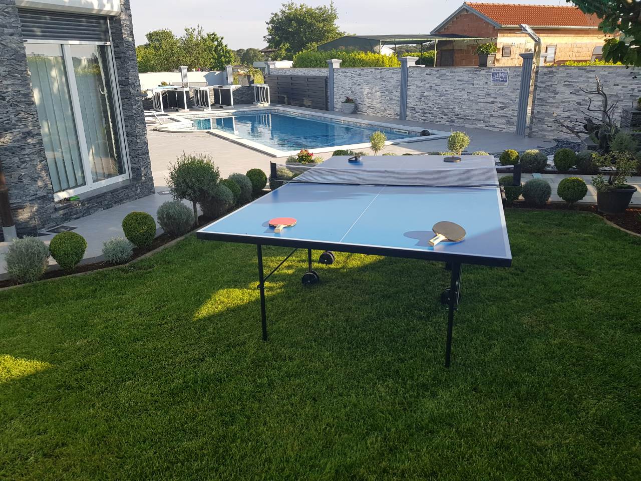 Beautiful villa for 10 persons, heated pool with hydromassage