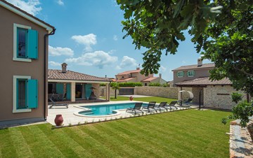 Hervorragende Villa mit privatem Pool, großem Garten und Grill