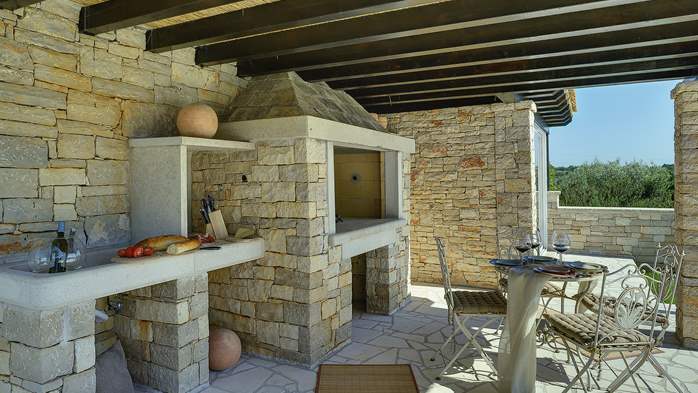 Divna vila blizu Rovinja, s grijanim bazenom, saunom, jacuzzijem, 14