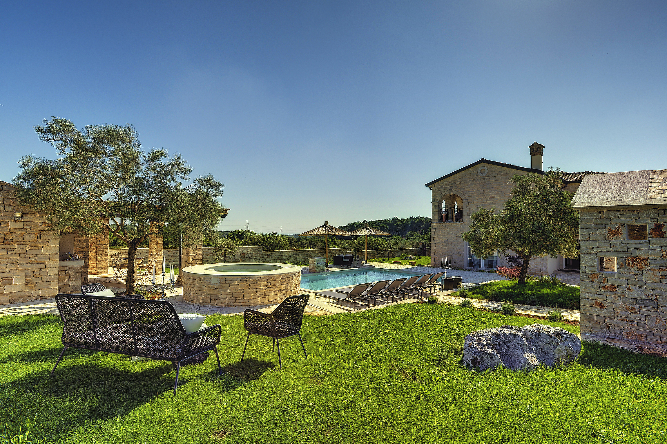 Himmlische Villa in der Nähe von Rovinj, Ladegerät für El.Autos