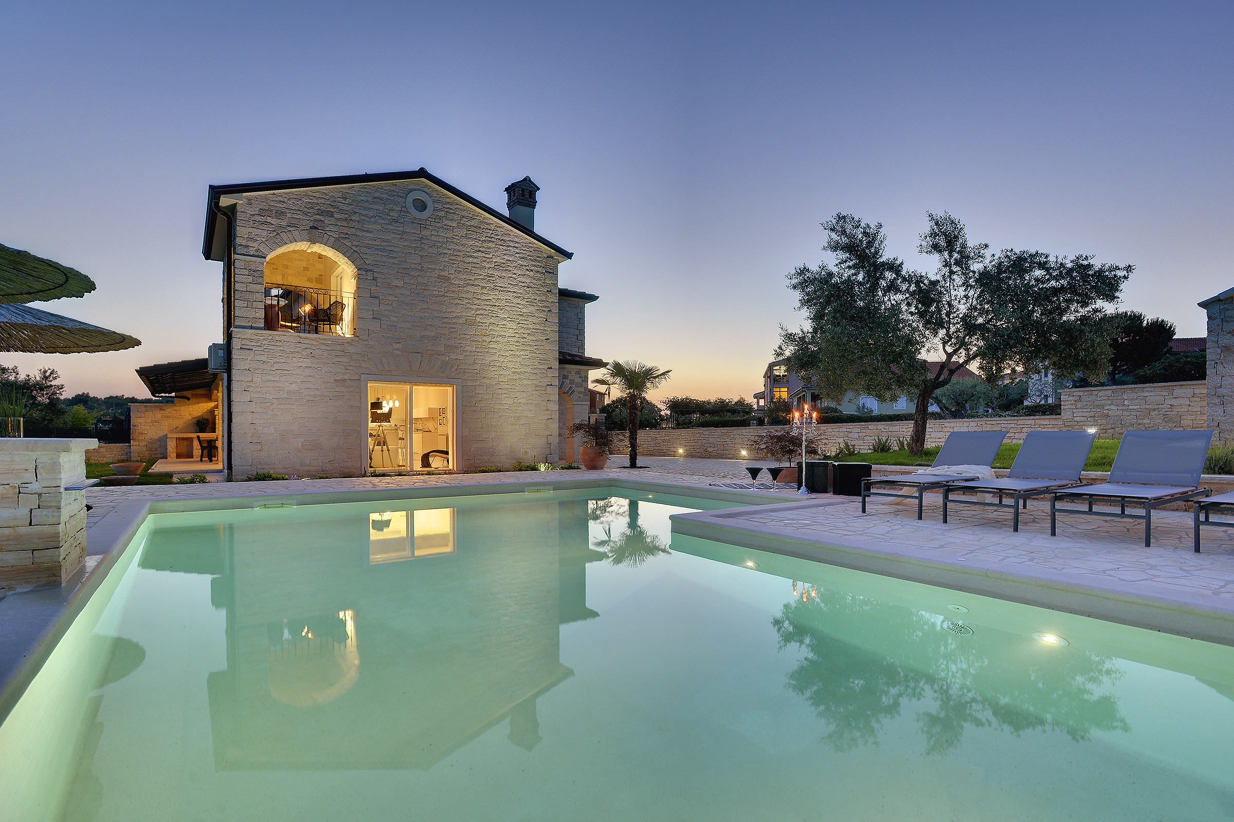 Himmlische Villa in der Nähe von Rovinj, Ladegerät für El.Autos