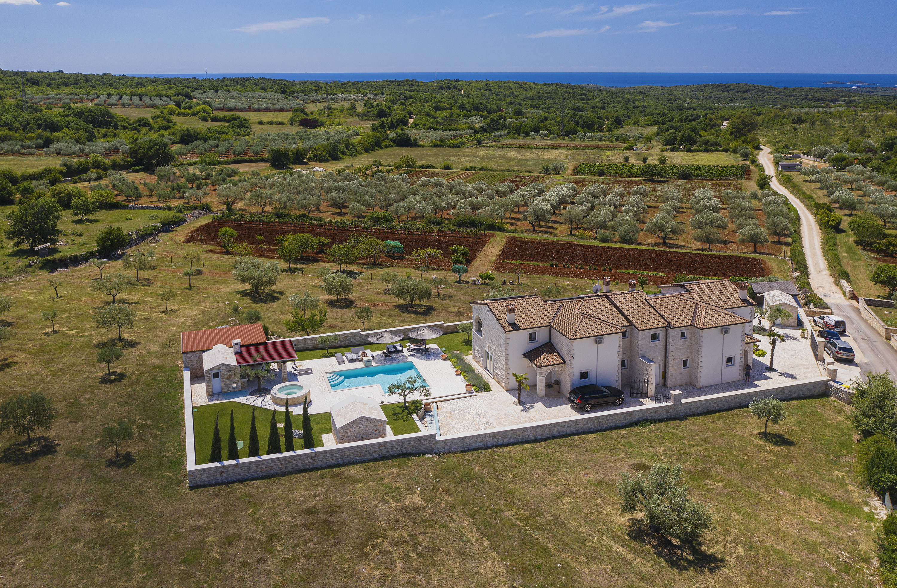 Himmlische Villa in der Nähe von Rovinj, Ladegerät für El.Autos