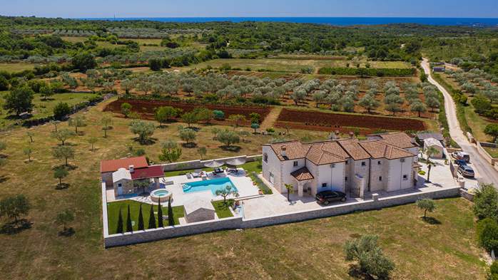 Heavenly villa close to Rovinj, with heated pool, el.car charger, 6