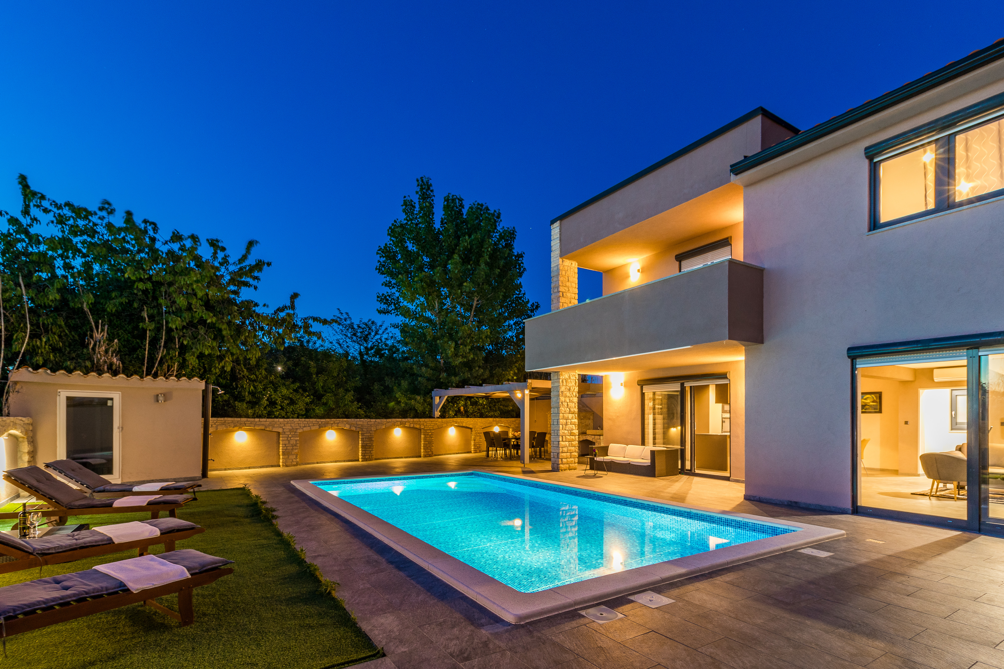 Unique, special villa in Valbandon with outdoor heated pool