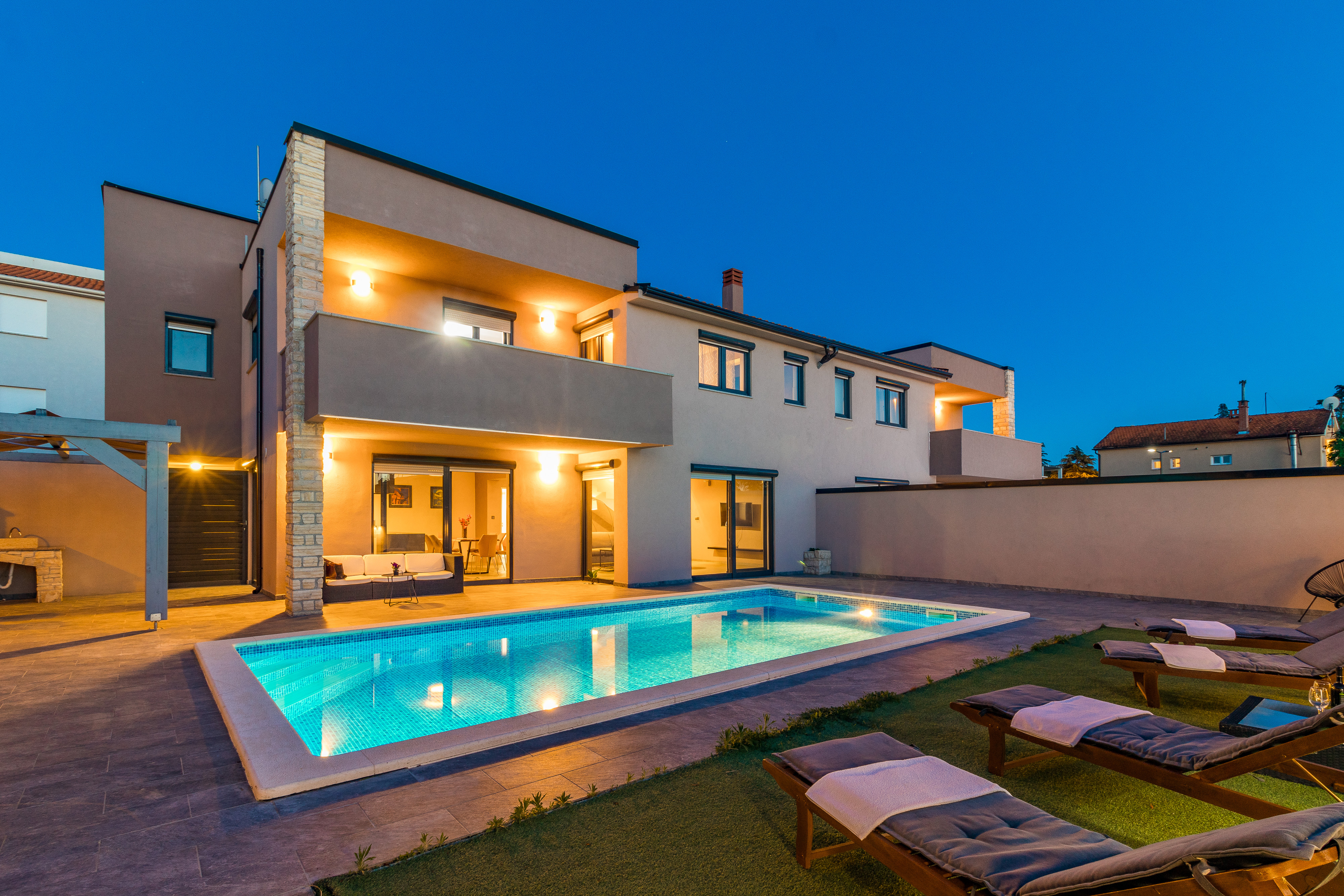 Unique, special villa in Valbandon with outdoor heated pool