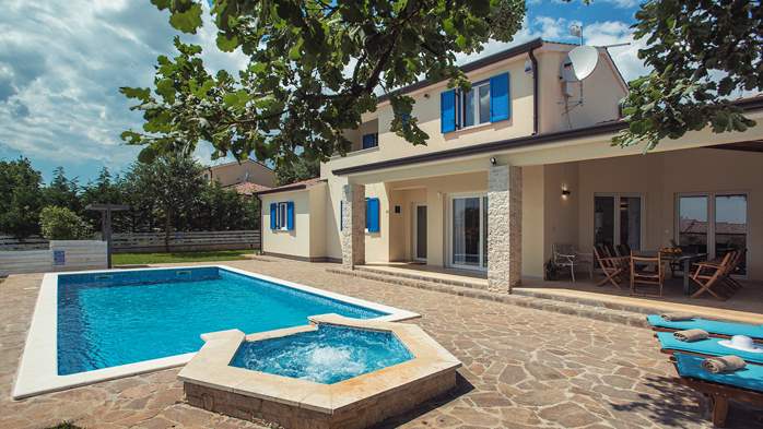 Irresistibile villa con sauna, palestra e piscina privata, 14