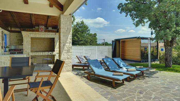 Irresistibile villa con sauna, palestra e piscina privata, 17