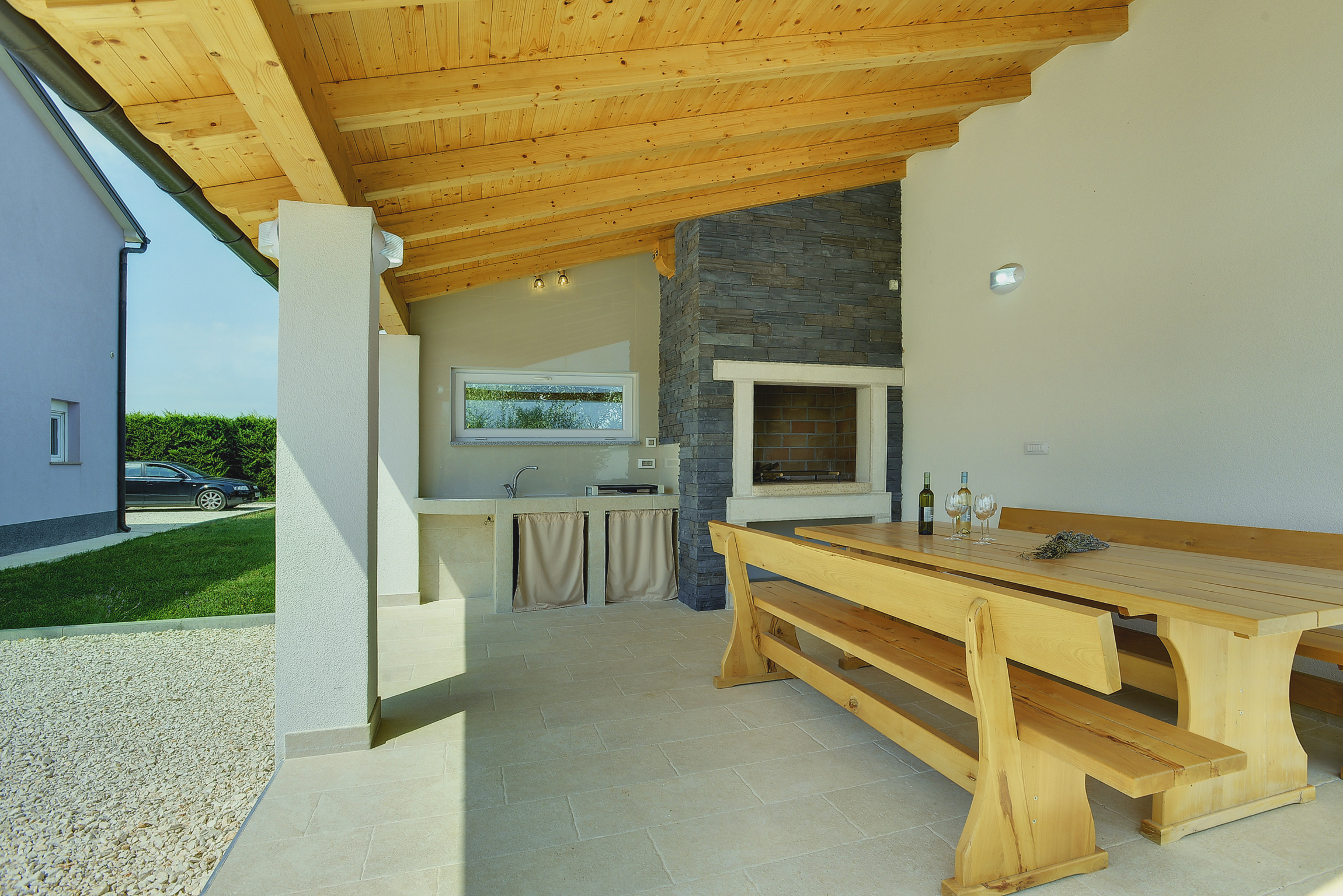 Eine wunderbare und familiere Villa auf zwei Etage, mit Pool