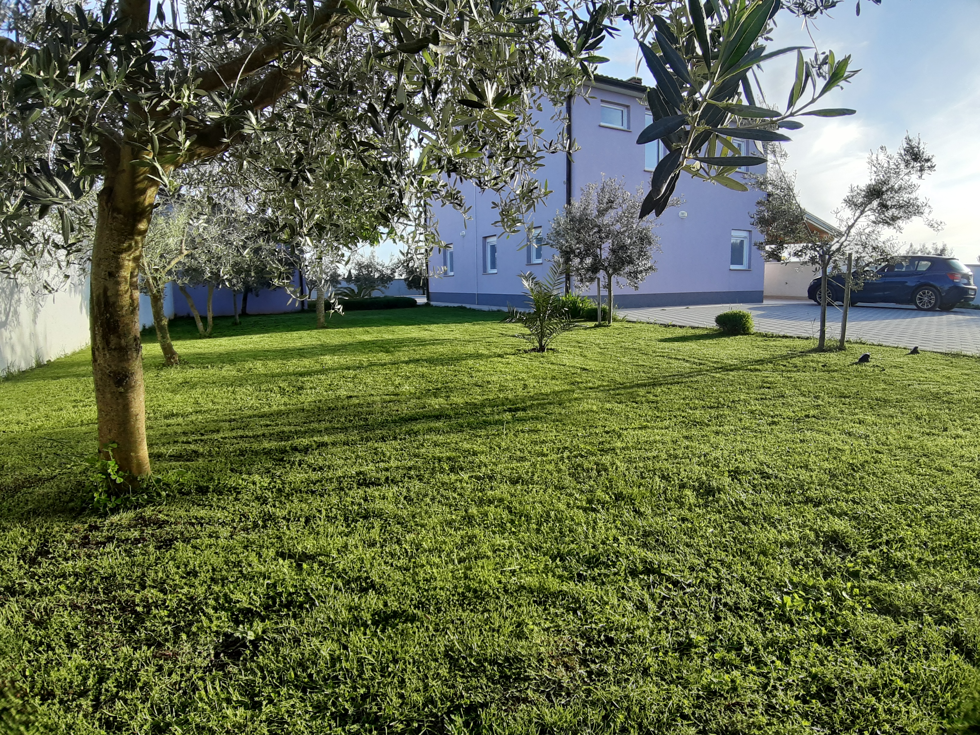Eine wunderbare und familiere Villa auf zwei Etage, mit Pool