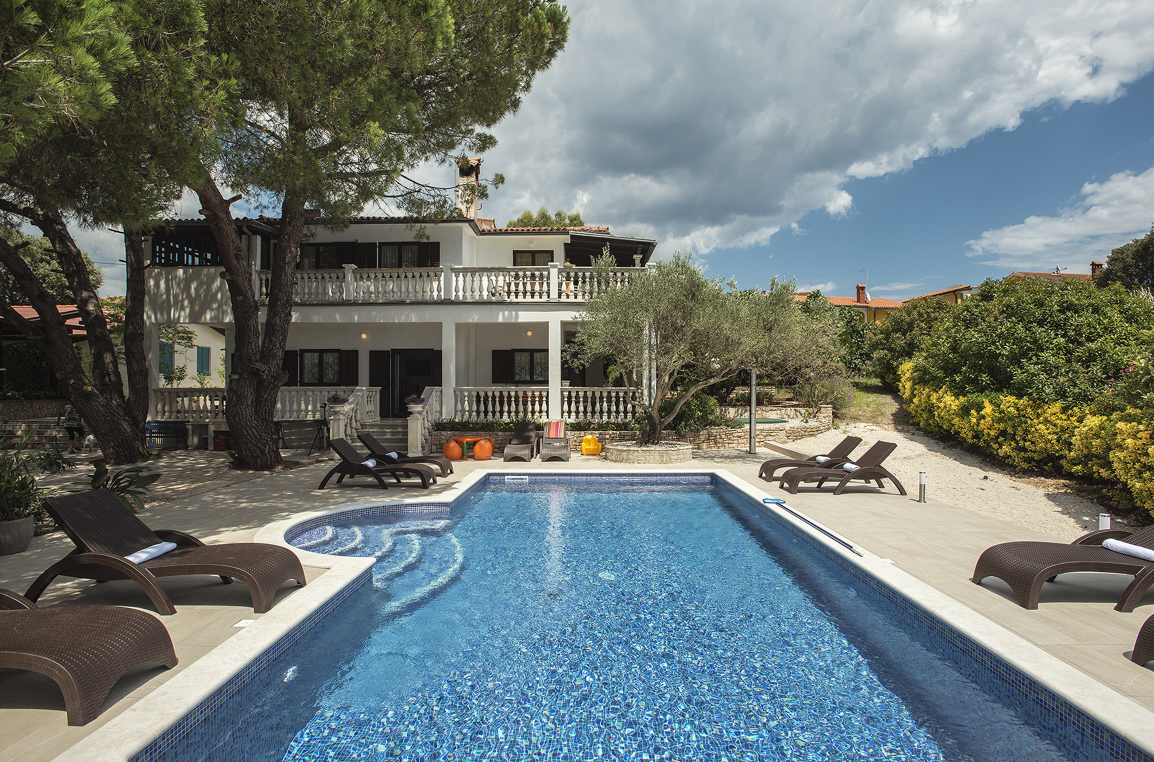 Villa in Banjole with swimming pool and beautiful sea view