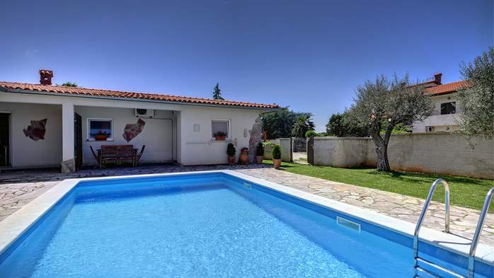 Villa in Pula für 15 Personen mit privatem Pool und WLAN, 5
