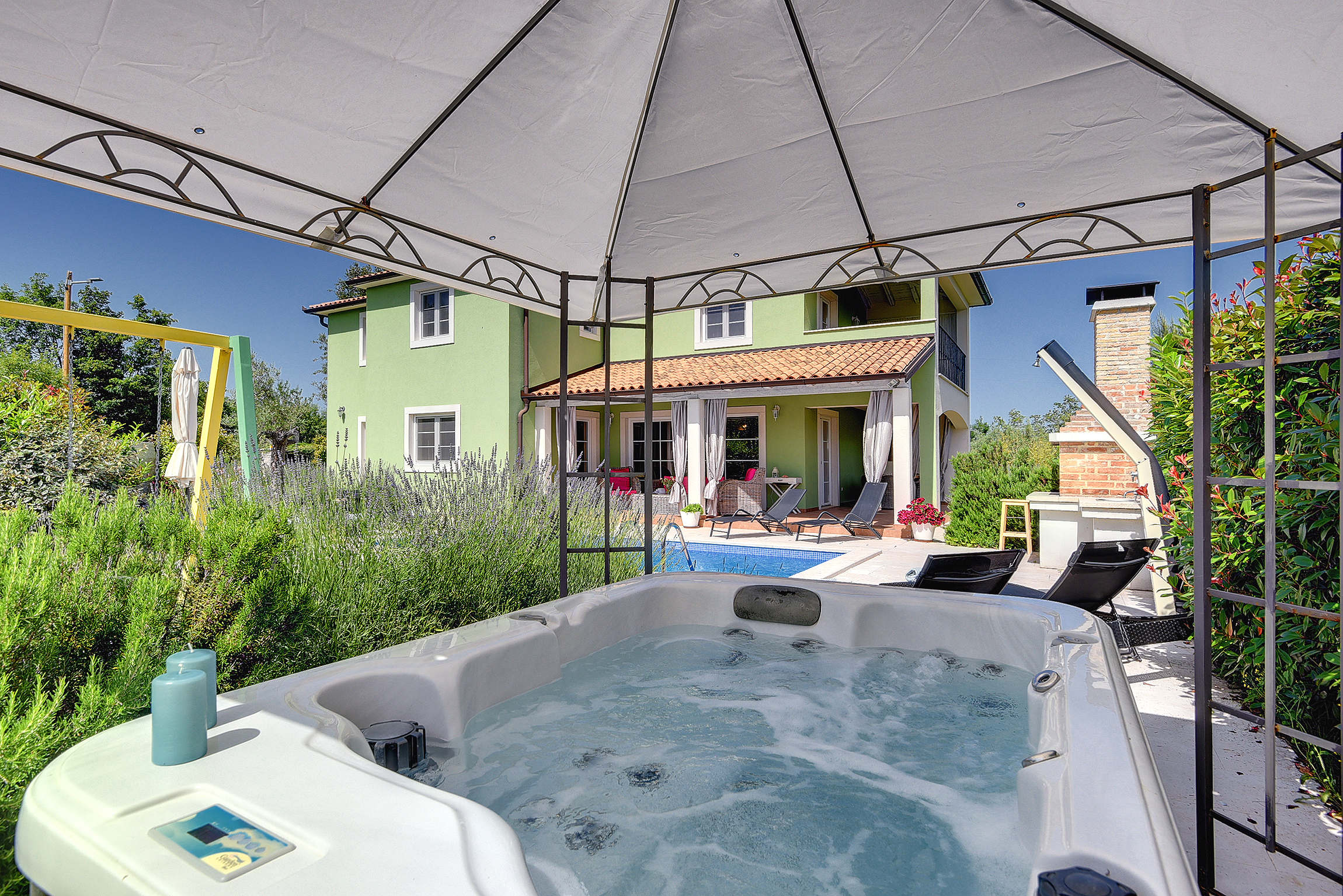 Beautiful villa with private pool, jacuzzi and playground