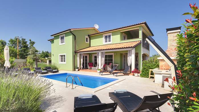 Beautiful villa with private pool, jacuzzi and playground, 4