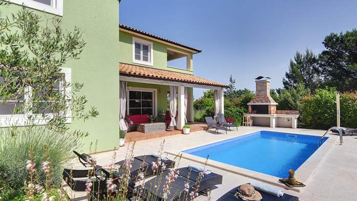 Beautiful villa with private pool, jacuzzi and playground, 5