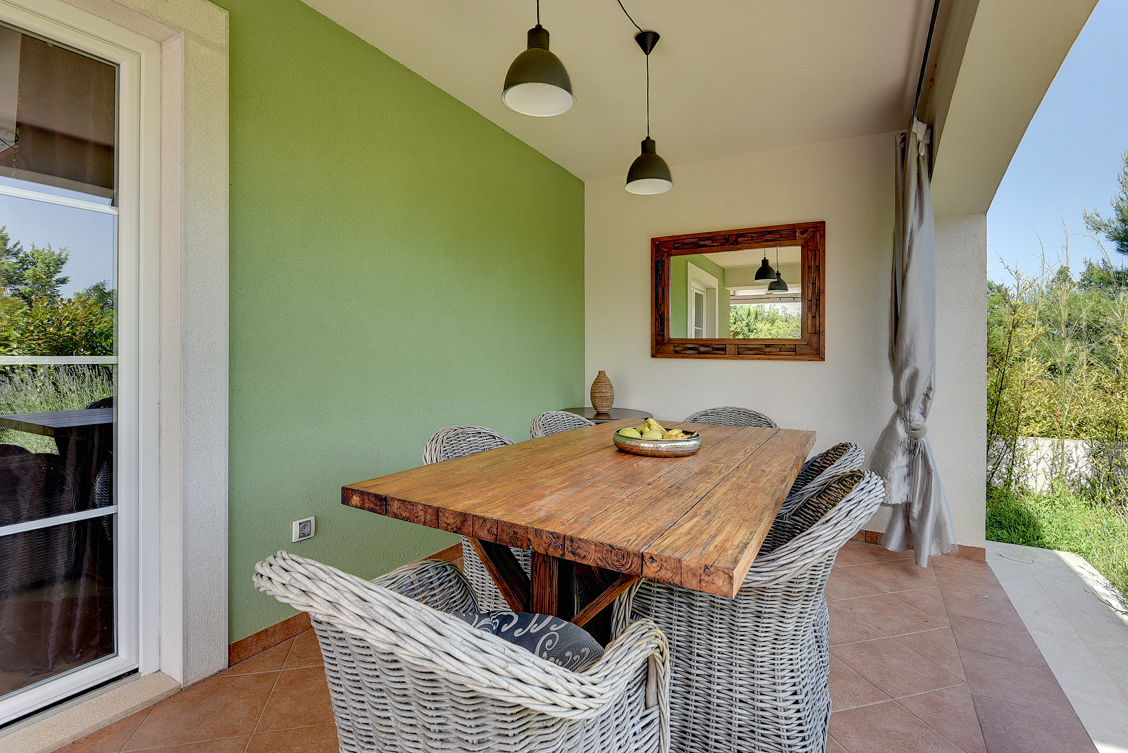 Beautiful villa with private pool, jacuzzi and playground