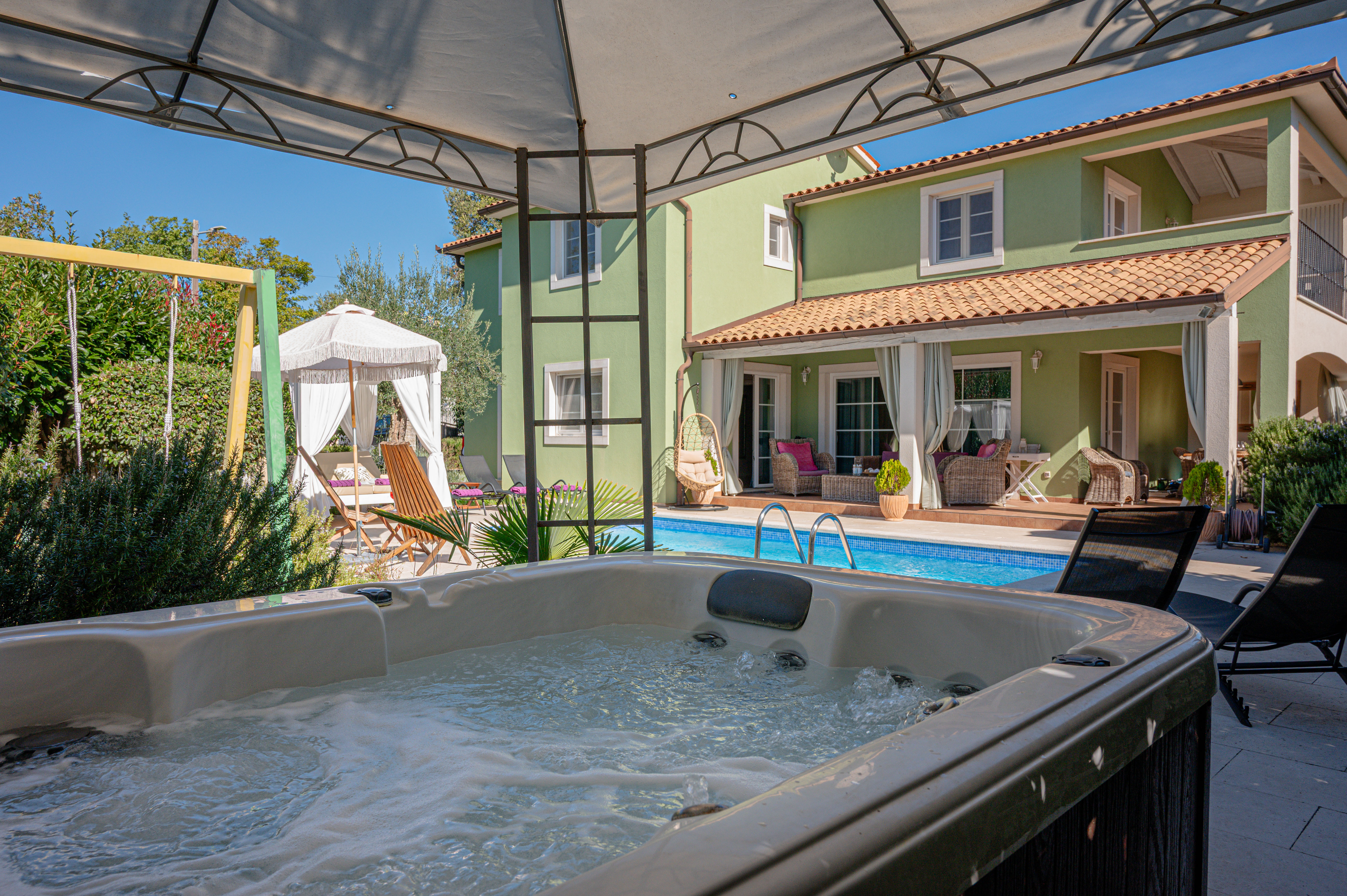 Beautiful villa with private pool, jacuzzi and playground