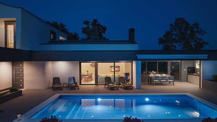 Villa moderna a Valbandon con piscina e tre camere da letto, 4