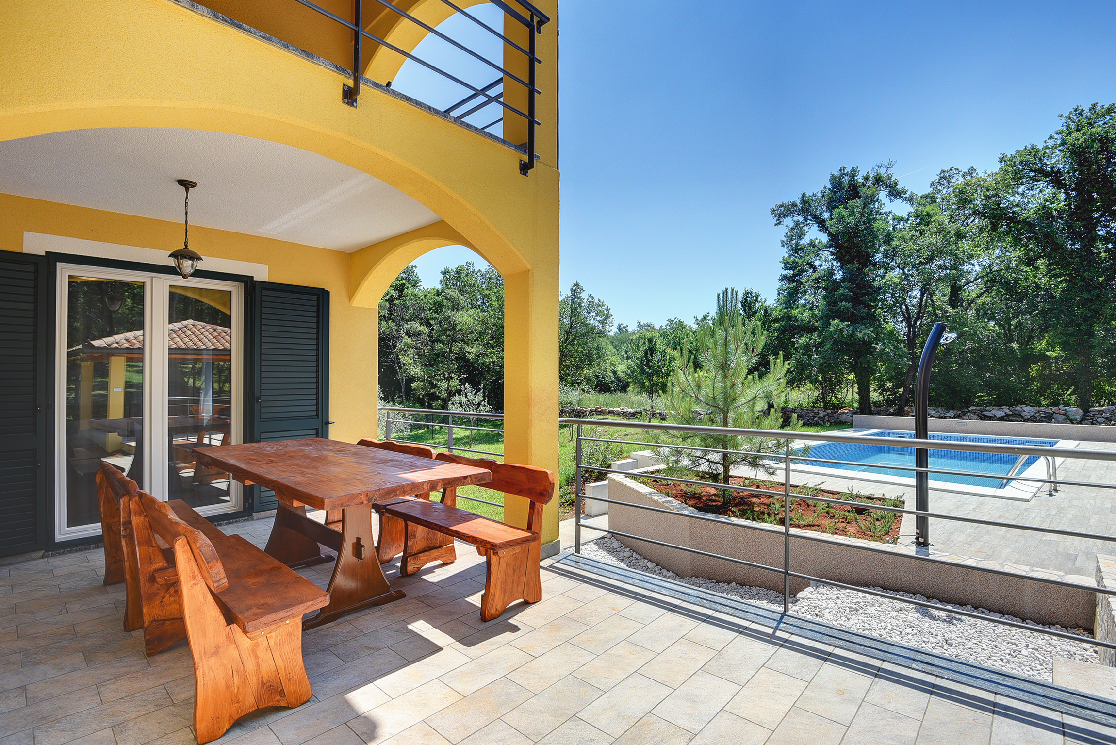 Divna vila na dva kata s privatnim bazenom za do osam osoba, WiFi