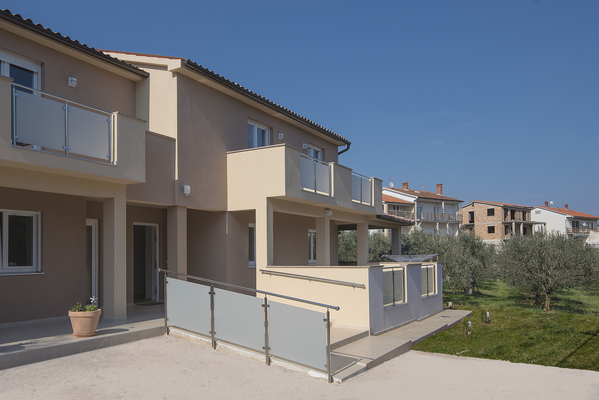 Casa vacanze di nuova costruzione, a Vinkuran per 10 persone