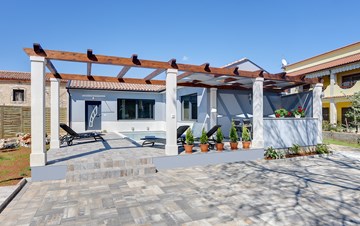 Villa in Galižana for 6 people, swimming pool, sun terrace, WiFi