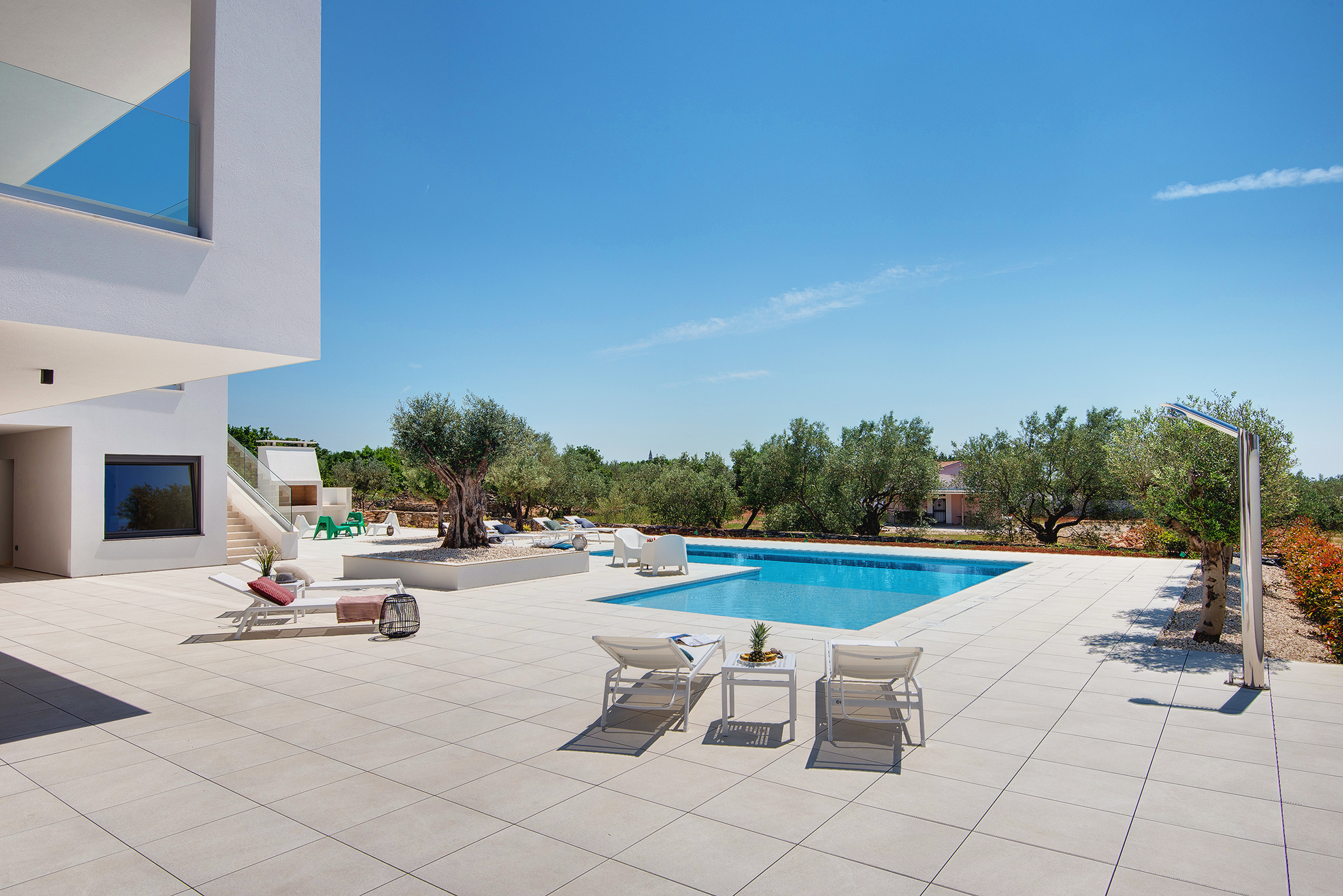 Villa con piscina all'aperto, sauna finlandese e jacuzzi