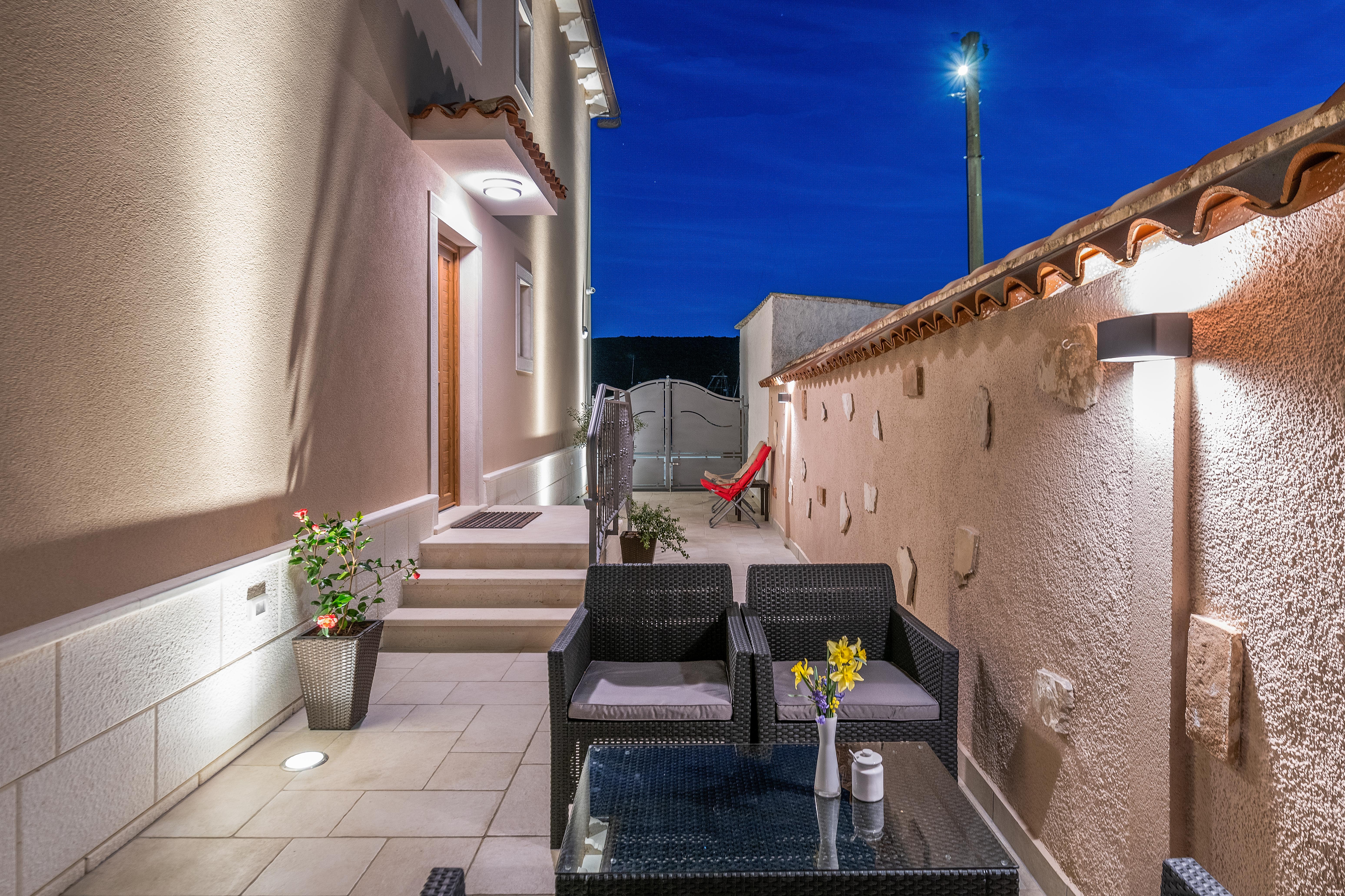 Bella casa a soli 20 m dal mare con vasca idromassaggio privata