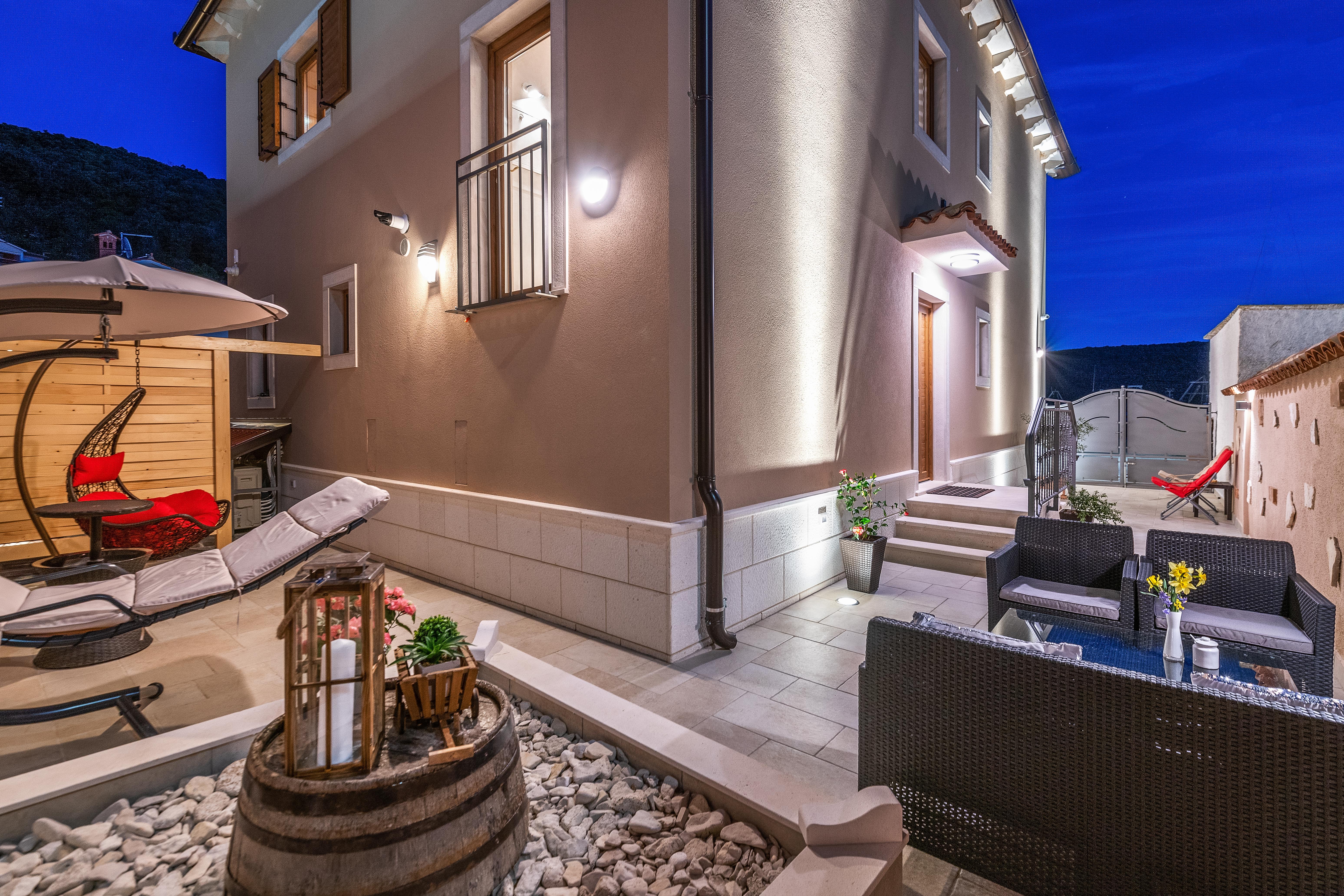 Bella casa a soli 20 m dal mare con vasca idromassaggio privata