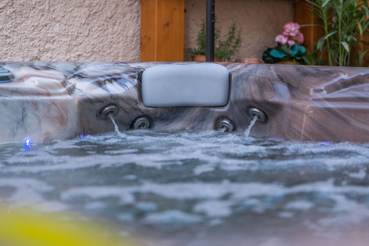 Bella casa a soli 20 m dal mare con vasca idromassaggio privata
