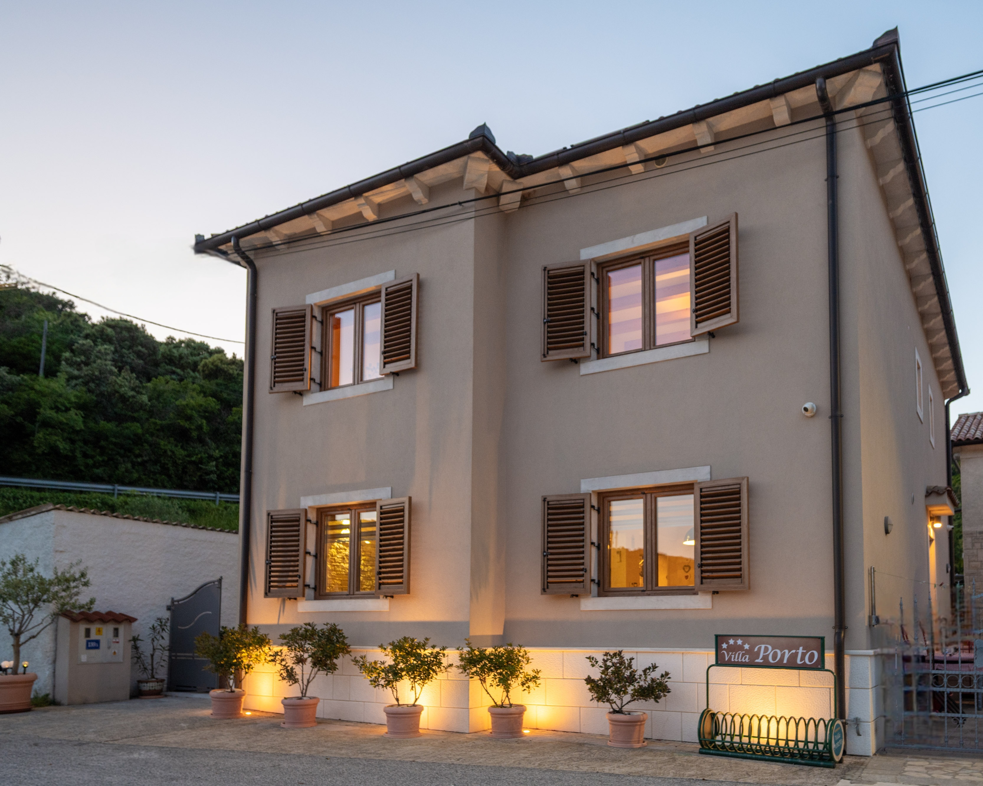 Bella casa a soli 20 m dal mare con vasca idromassaggio privata