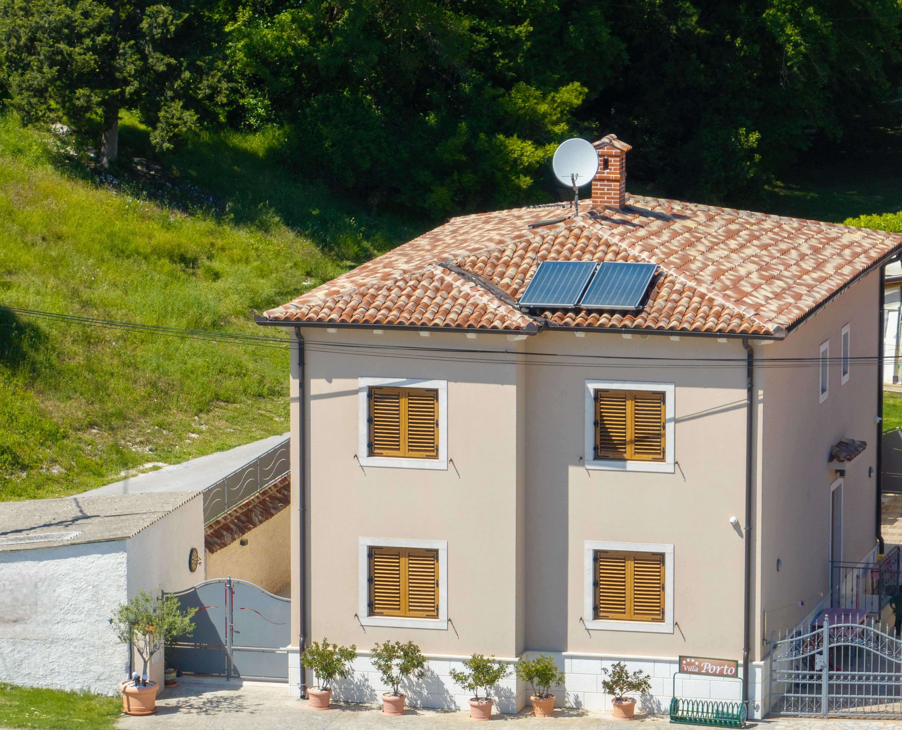 Bella casa a soli 20 m dal mare con vasca idromassaggio privata