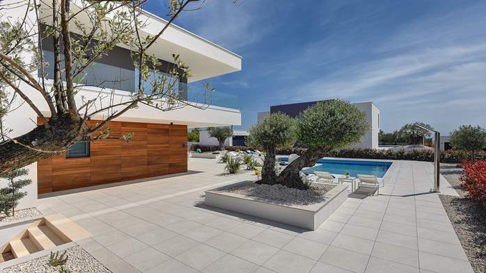 Exquisite villa for 12 people with private pool and Finnish sauna, 6