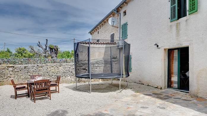 Istrisches Haus, renoviert in einer Villa mit Pool auf 3 Etagen, 10