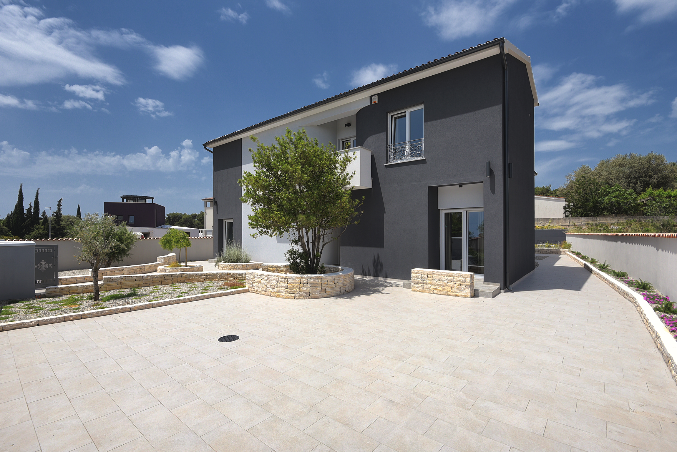 Villa mit beheizt Pool und Crossfit-Halle in Premantura