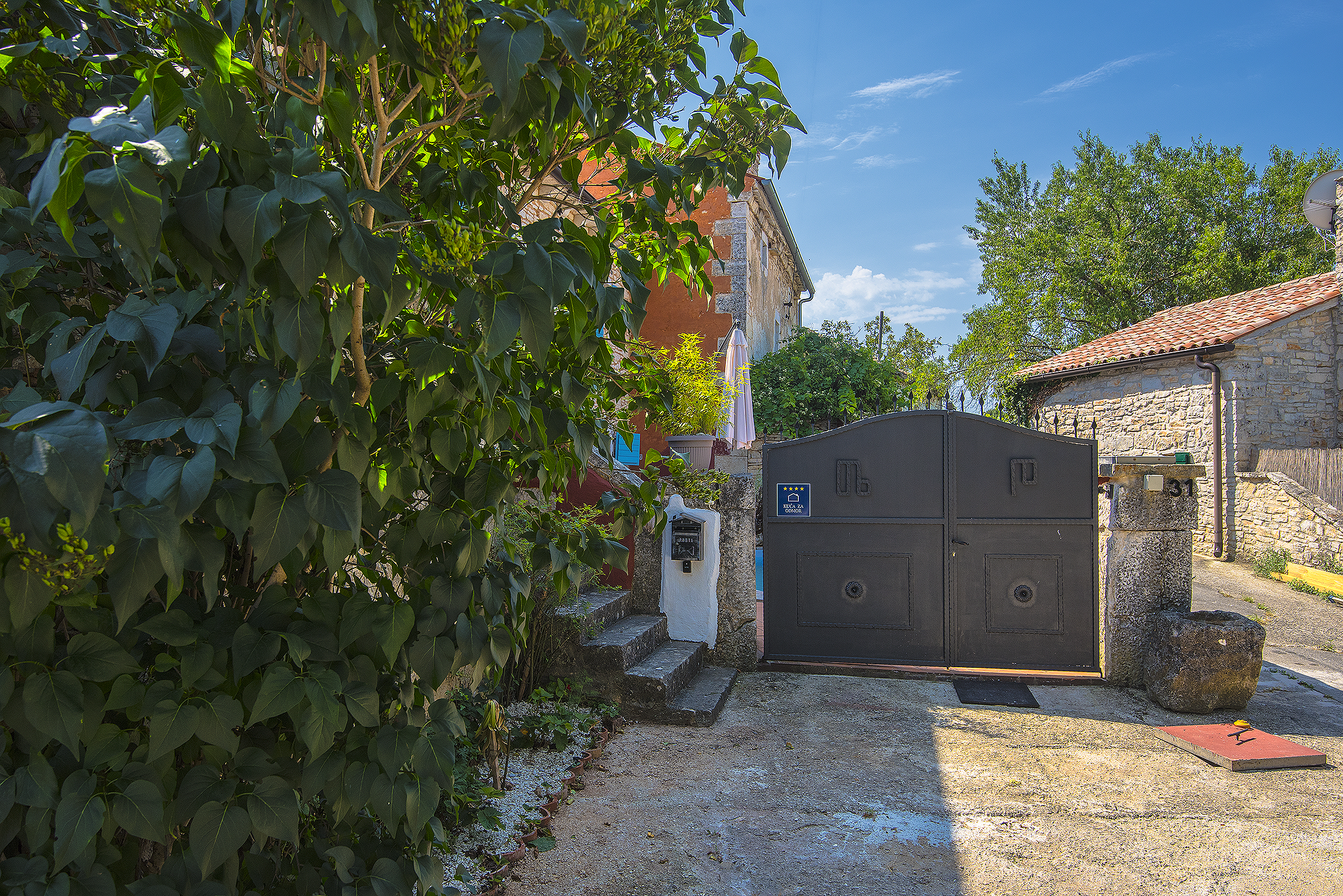 Charmante Villa mit Pool im Herzen von Istrien für 4 Personen