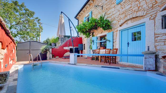 Simpatična vila s bazenom u samom srcu Istre za 4 osobe, 4