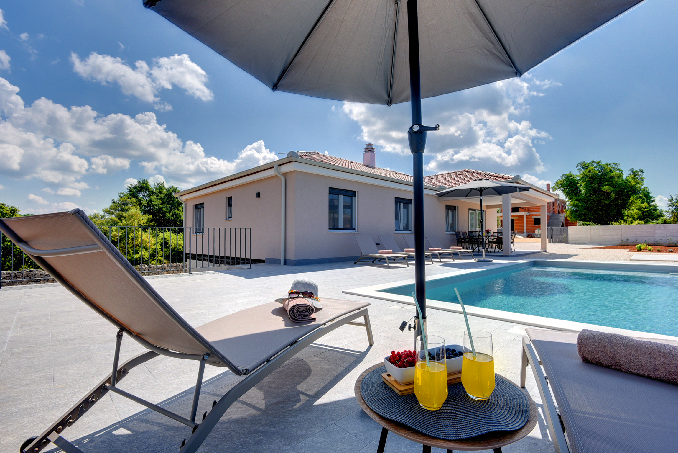 Villa di nuova costruzione per sei persone,piscina privata,WiFi