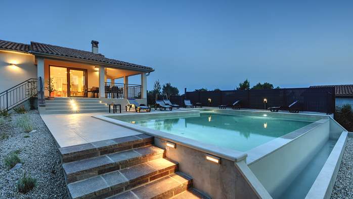 Villa mit Pool & schönem Innenhof in ruhiger Lage für 6 Personen, 4