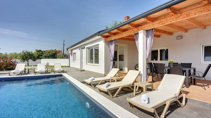 Holiday house in Valbandon with private pool, 2